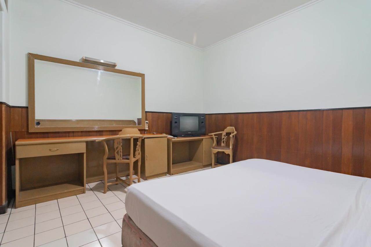 Hotel Koolkost Near Bandung Station Extérieur photo