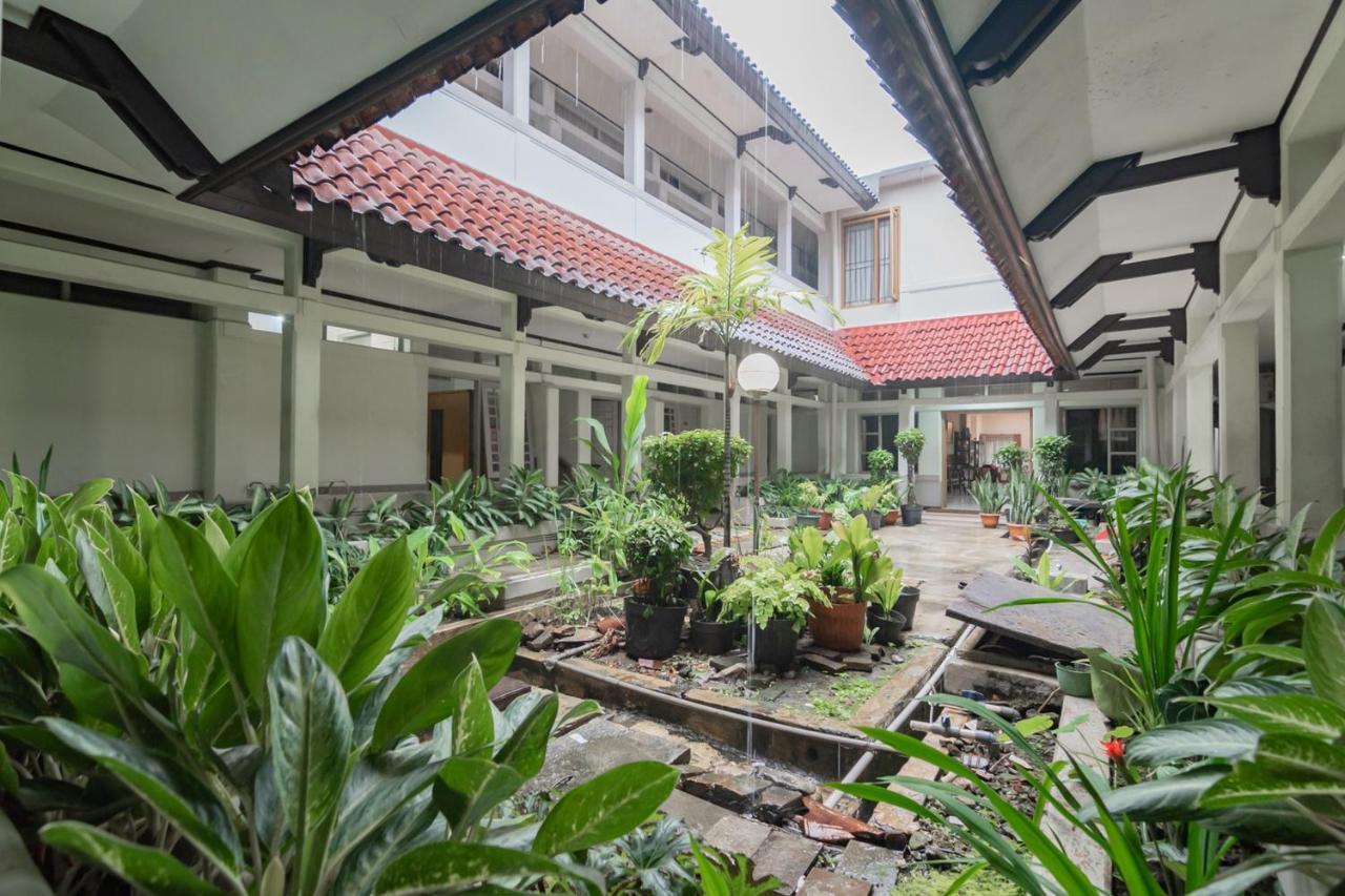 Hotel Koolkost Near Bandung Station Extérieur photo